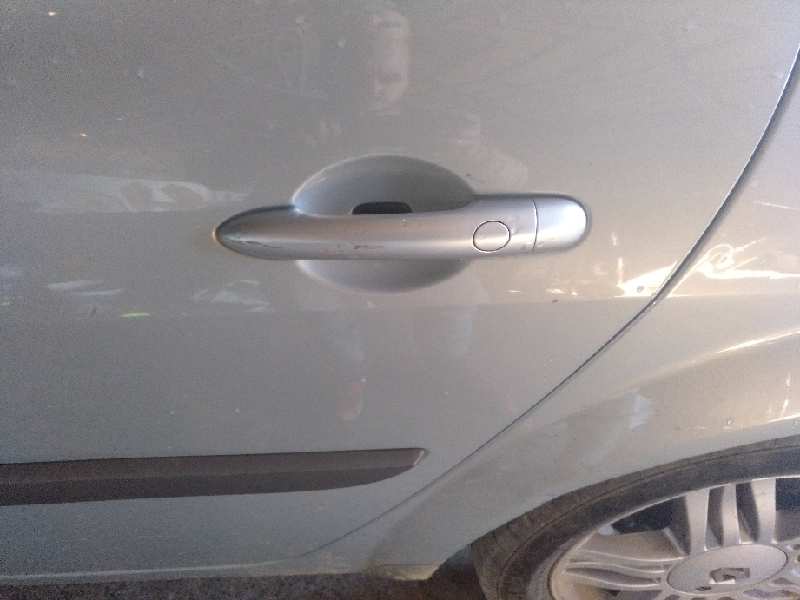 CERRADURA PUERTA TRASERA IZQUIERDA 