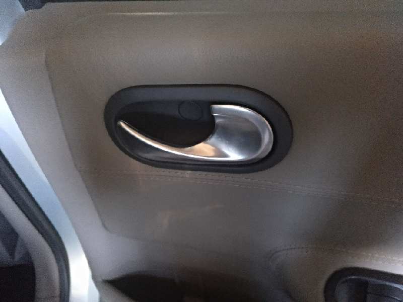 PUERTA TRASERA DERECHA