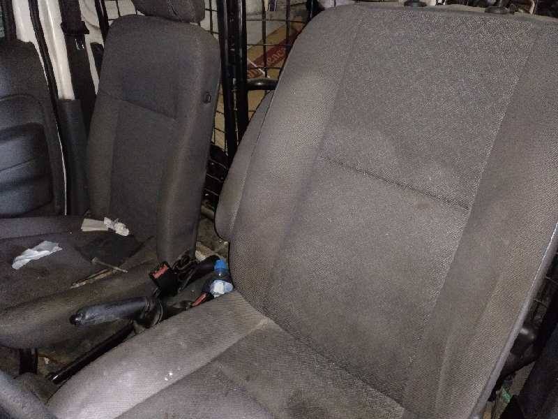 ASIENTO DELANTERO IZQUIERDO