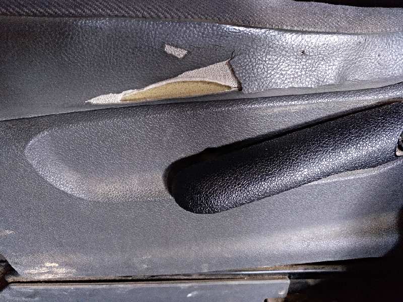 ASIENTO DELANTERO IZQUIERDO