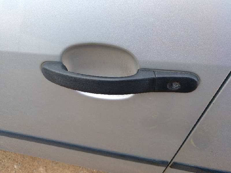 MANETA EXTERIOR DELANTERA IZQUIERDA