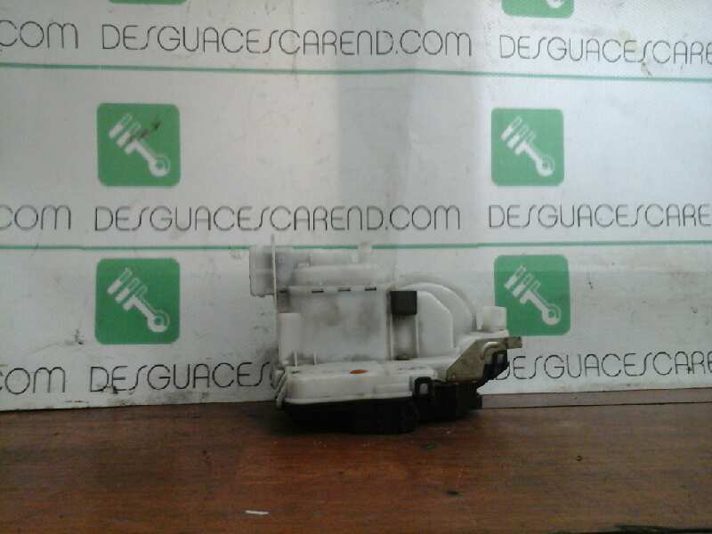 CERRADURA PUERTA DELANTERA IZQUIERDA 