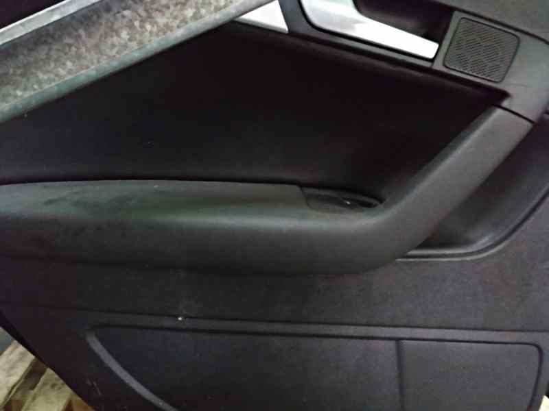 GUARNECIDO PUERTA TRASERA IZQUIERDA