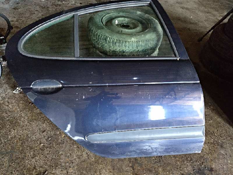 PUERTA TRASERA DERECHA