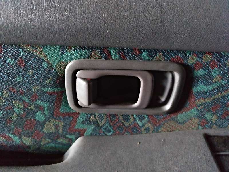 MANETA INTERIOR DELANTERA IZQUIERDA