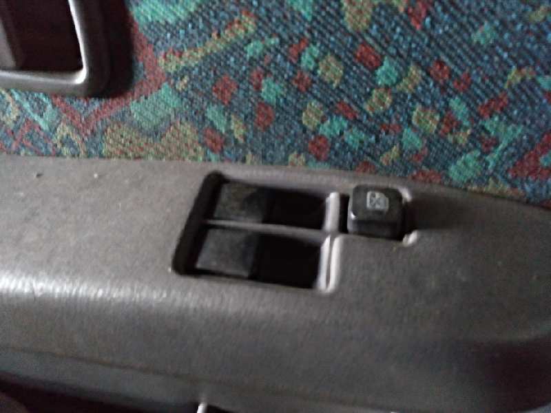 MANDO ELEVALUNAS DELANTERO IZQUIERDO 