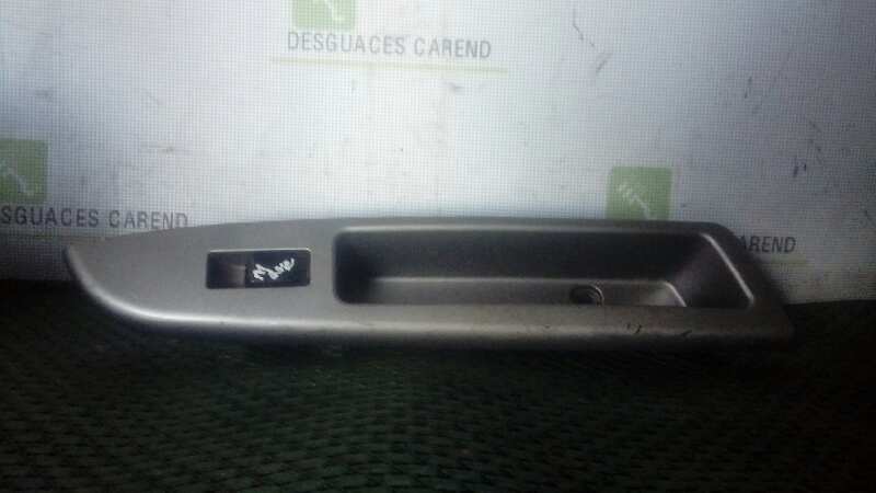 MANDO ELEVALUNAS DELANTERO DERECHO