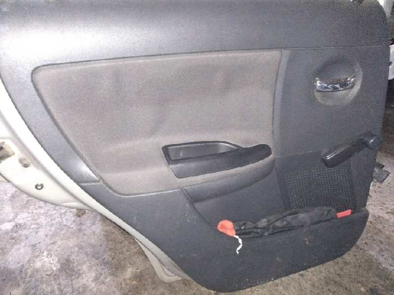 GUARNECIDO PUERTA TRASERA IZQUIERDA