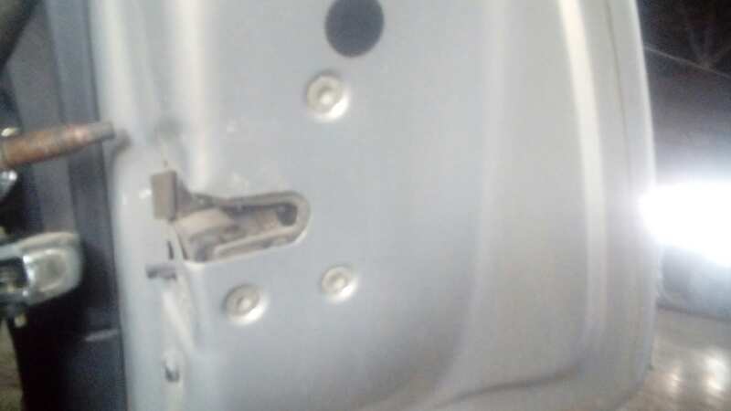 CERRADURA PUERTA TRASERA DERECHA 