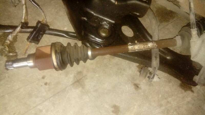 TRANSMISION DELANTERA IZQUIERDA