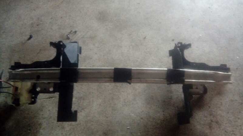 REFUERZO PARAGOLPES DELANTERO