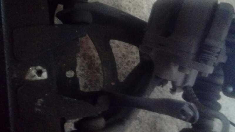 BRAZO SUSPENSION INFERIOR DELANTERO DERECHO