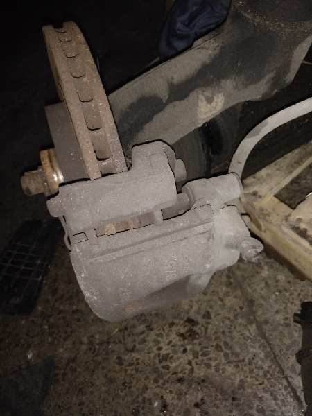 PINZA FRENO DELANTERA DERECHA OPEL VECTRA A