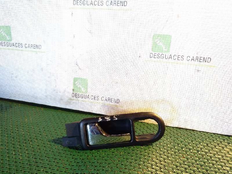 MANETA INTERIOR DELANTERA IZQUIERDA