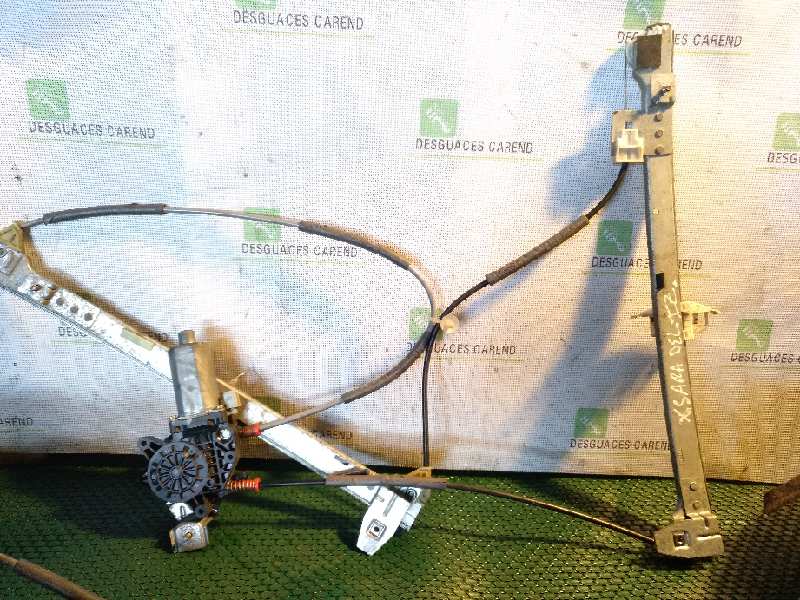 ELEVALUNAS DELANTERO IZQUIERDO