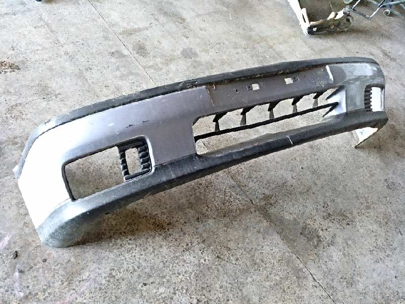 PARAGOLPES DELANTERO