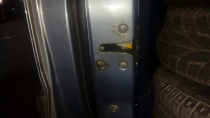 CERRADURA PUERTA DELANTERA IZQUIERDA 