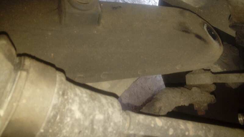 BRAZO SUSPENSION INFERIOR DELANTERO DERECHO