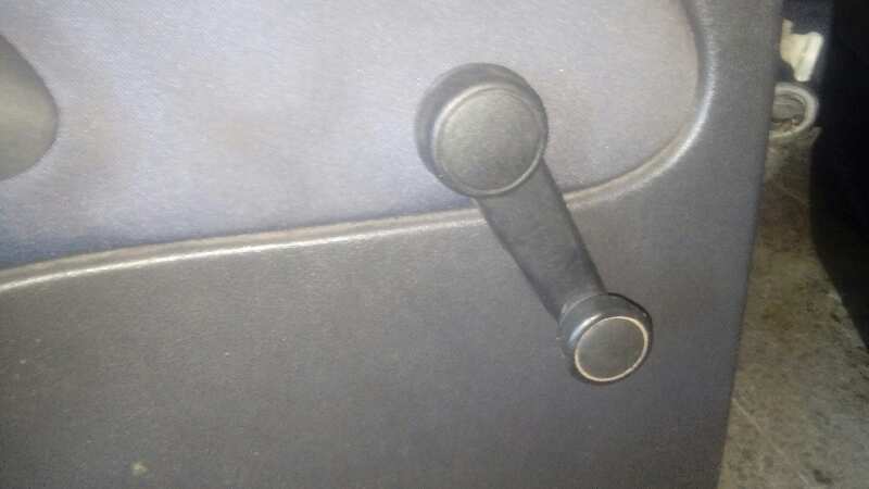 ELEVALUNAS TRASERO IZQUIERDO