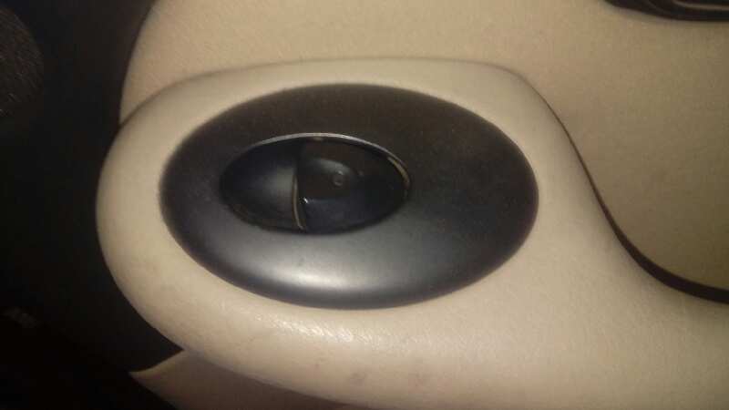 ELEVALUNAS DELANTERO DERECHO