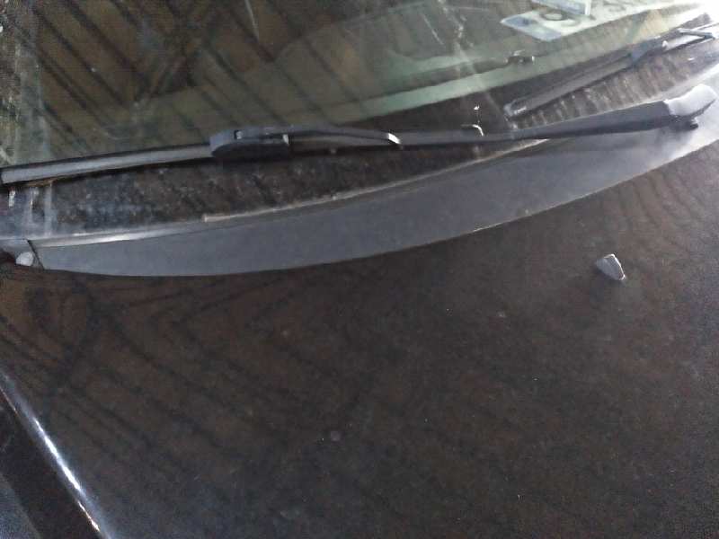 BRAZO LIMPIA DELANTERO DERECHO