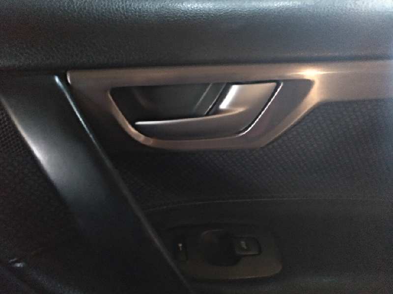 MANETA INTERIOR DELANTERA DERECHA