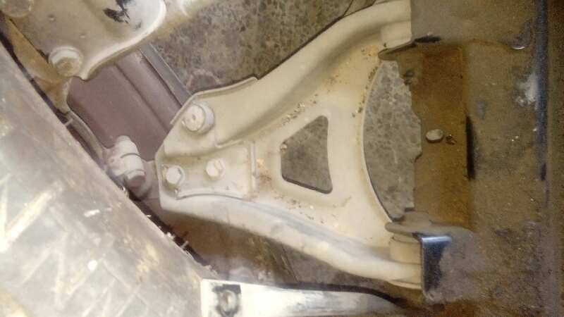 BRAZO SUSPENSION INFERIOR DELANTERO DERECHO