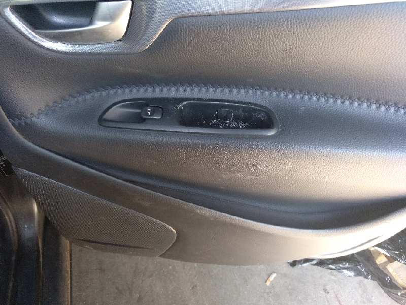 MANDO ELEVALUNAS TRASERO DERECHO