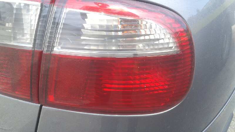 PILOTO TRASERO DERECHO