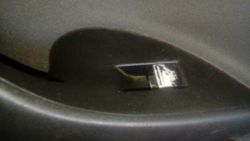 ELEVALUNAS TRASERO DERECHO