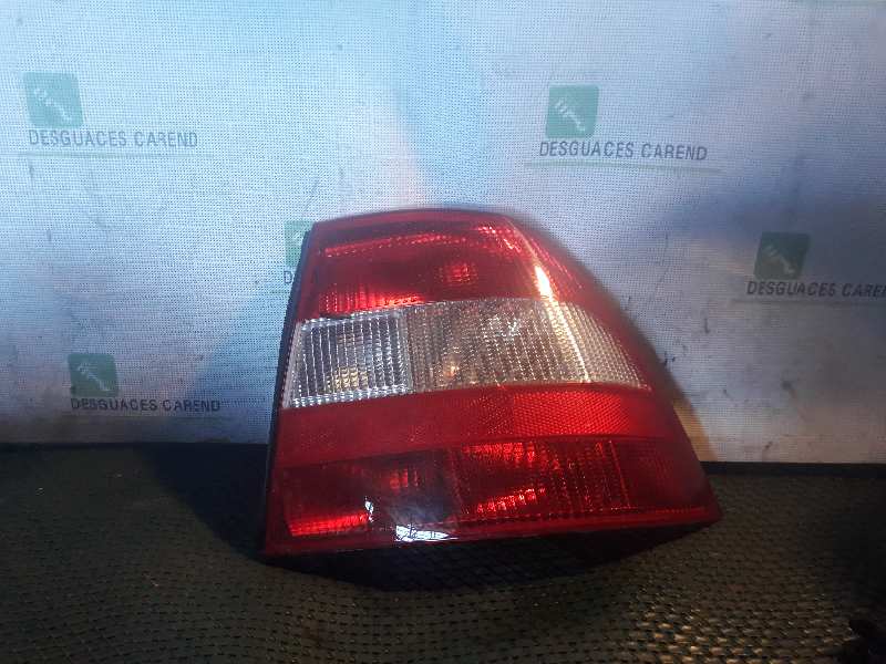 PILOTO TRASERO DERECHO