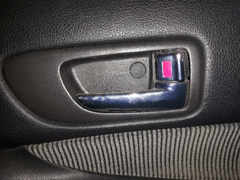 MANETA INTERIOR DELANTERA DERECHA