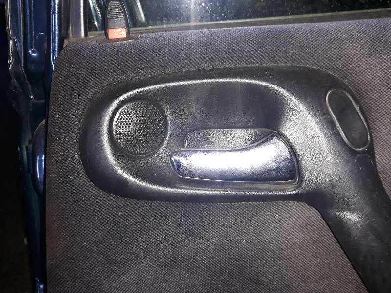 MANETA INTERIOR TRASERA DERECHA