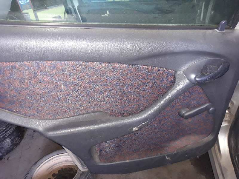 GUARNECIDO PUERTA TRASERA IZQUIERDA