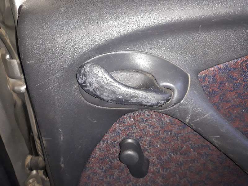 MANETA INTERIOR TRASERA DERECHA