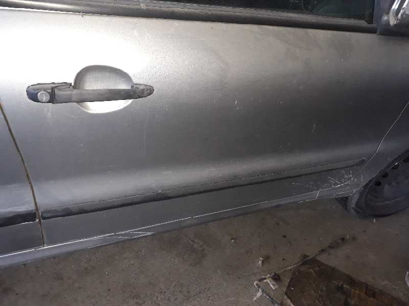 PUERTA DELANTERA DERECHA