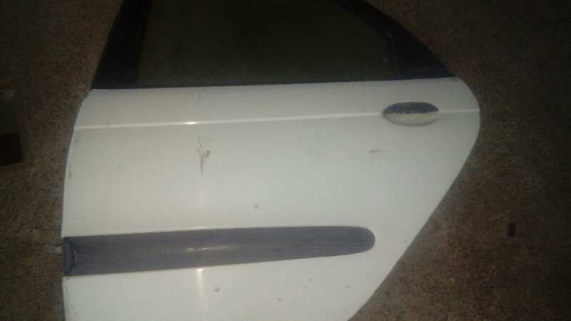 PUERTA TRASERA IZQUIERDA