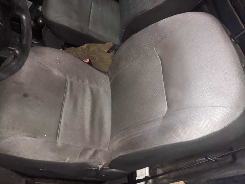 ASIENTO DELANTERO IZQUIERDO