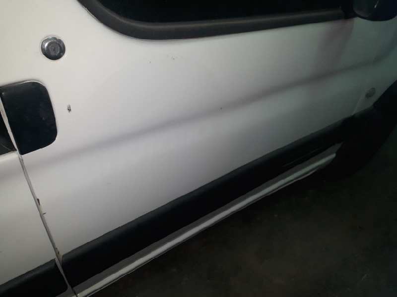 PUERTA DELANTERA DERECHA