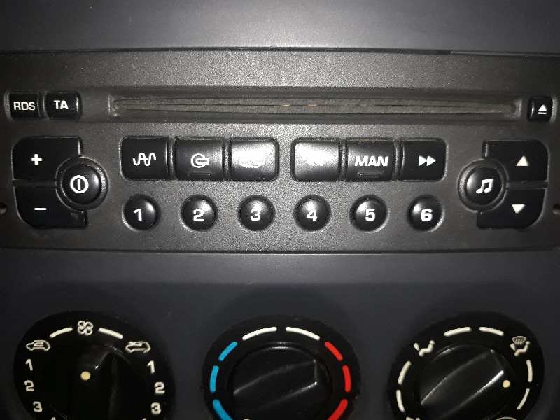 SISTEMA AUDIO - RADIO CD