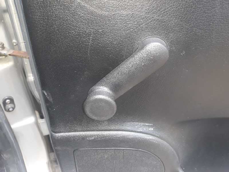 ELEVALUNAS TRASERO DERECHO