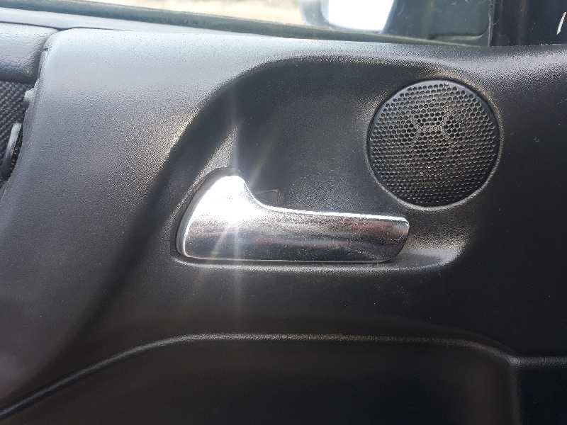 MANETA INTERIOR DELANTERA IZQUIERDA