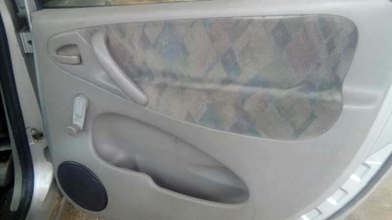 ELEVALUNAS TRASERO DERECHO