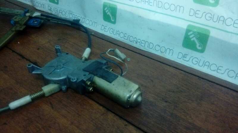 ELEVALUNAS DELANTERO IZQUIERDO