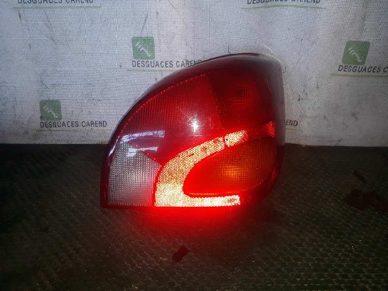 PILOTO TRASERO DERECHO