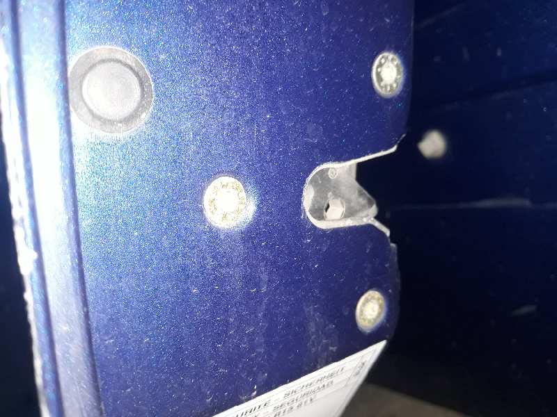 CERRADURA PUERTA DELANTERA IZQUIERDA 