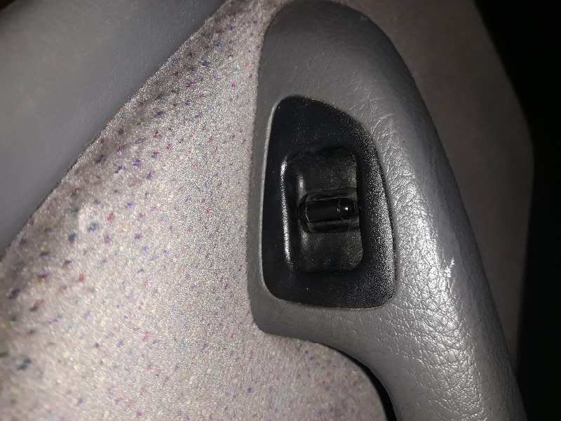 MANDO ELEVALUNAS TRASERO IZQUIERDO