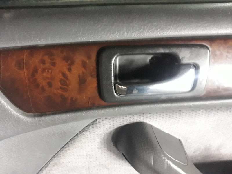 MANETA INTERIOR DELANTERA DERECHA