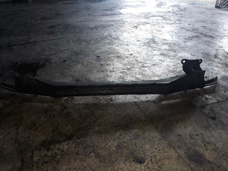 REFUERZO PARAGOLPES DELANTERO