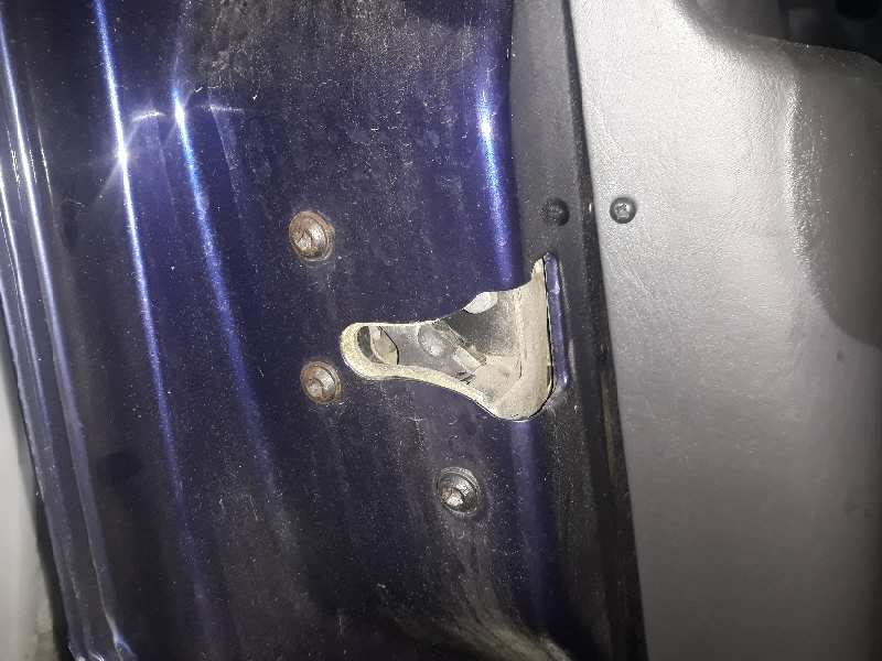 CERRADURA PUERTA DELANTERA IZQUIERDA 